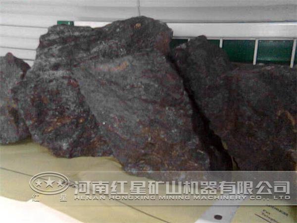 黑锰矿 黑锰矿