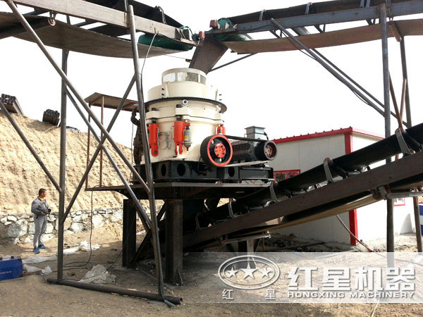 圆锥破碎机现场 圆锥破碎机现场