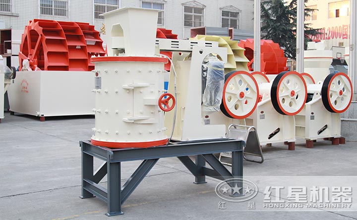 复合式破碎机设备实拍 复合式破碎机设备实拍