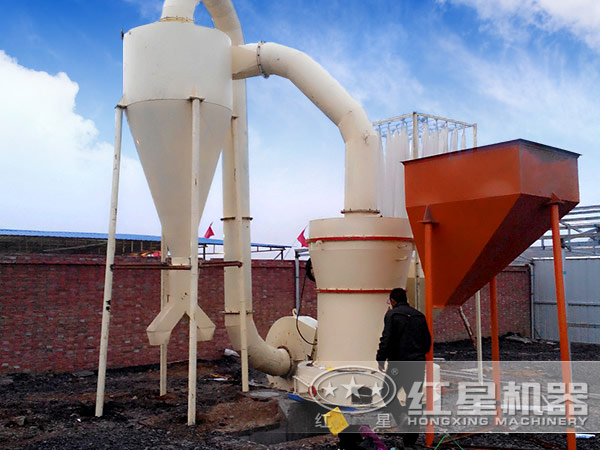 氧化铝磨粉机生产现场实拍 氧化铝磨粉机生产现场实拍
