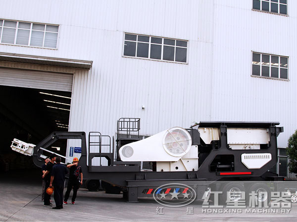 车载移动磕石机设备实拍 车载移动磕石机设备实拍