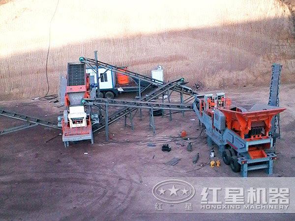 建筑垃圾移动破碎站“废物利用”作业现场 建筑垃圾移动破碎站“废物利用”作业现场