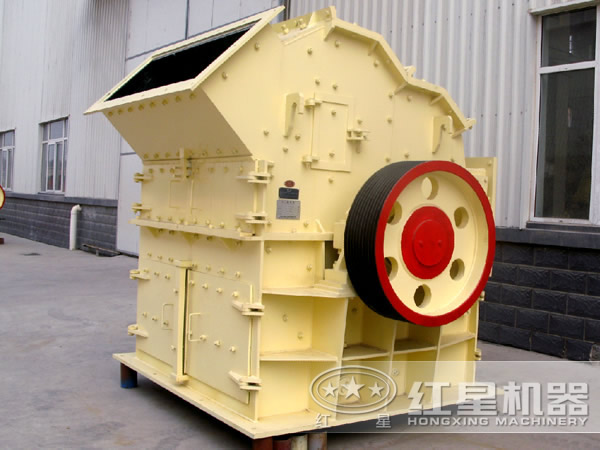 铁矿石细碎机设备实拍 铁矿石细碎机设备实拍