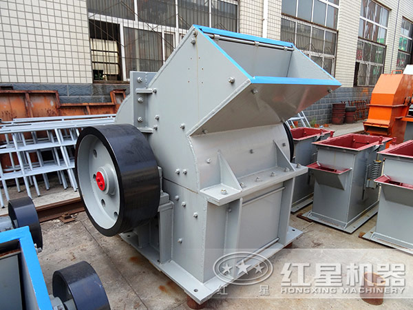 PC1010锤式破碎机设备实拍 PC1010锤式破碎机设备实拍
