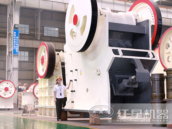 炉渣破碎机设备实拍 炉渣破碎机设备实拍