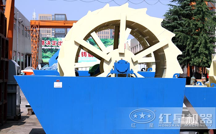 天博轮斗式洗砂机设备实拍 天博轮斗式洗砂机设备实拍