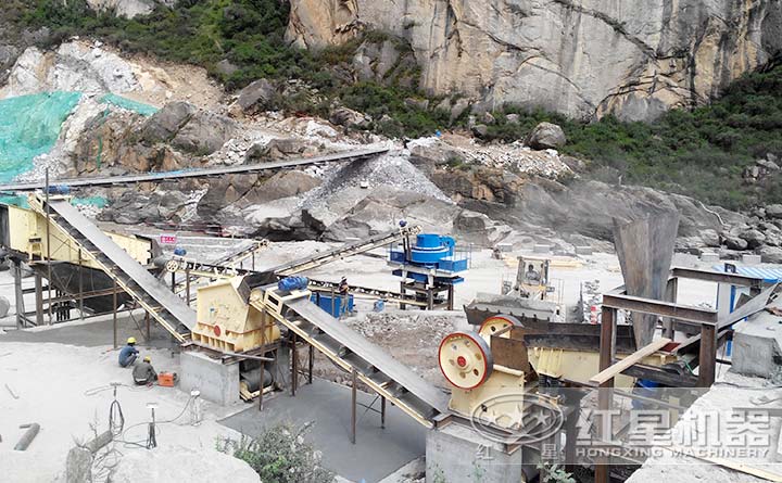 鹅卵石制砂加工现场 鹅卵石制砂加工现场