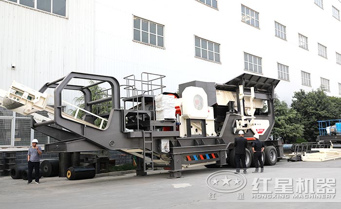 建筑垃圾粉碎机设备在天博机器厂区考察 建筑垃圾粉碎机设备在天博机器厂区考察