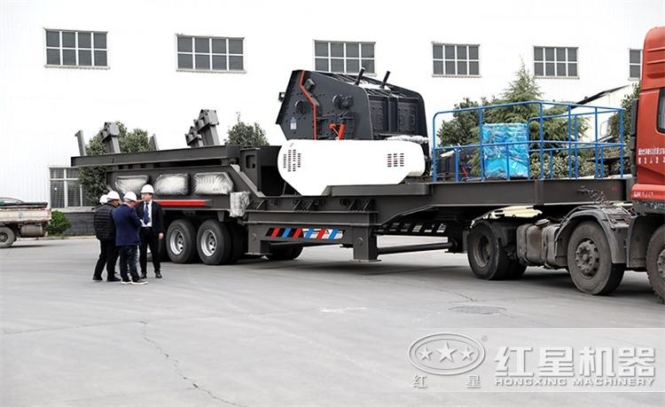 轮胎式建筑垃圾移动破碎机正在发货中 轮胎式建筑垃圾移动破碎机正在发货中
