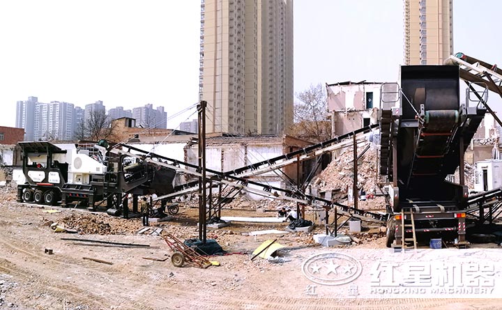 天博移动式破碎机加工建筑垃圾现场实景 天博移动式破碎机加工建筑垃圾现场实景