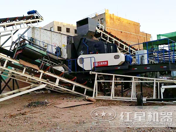 建筑垃圾移动破碎站现场 建筑垃圾移动破碎站现场