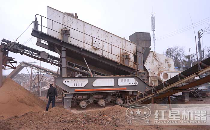 移动式建筑破碎站工作现场 移动式建筑破碎站工作现场
