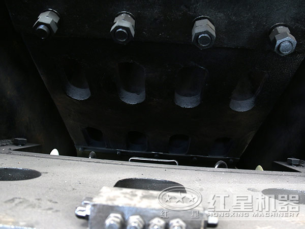 颚式破碎机内部构造 颚式破碎机内部构造