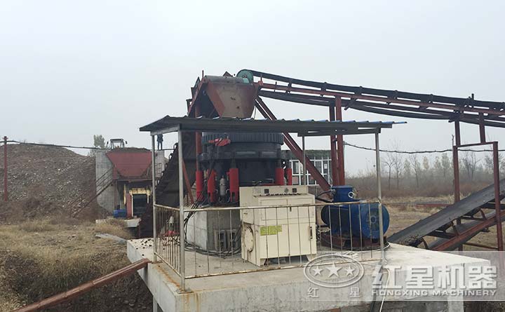 全液压圆锥破碎机工作现场 全液压圆锥破碎机工作现场