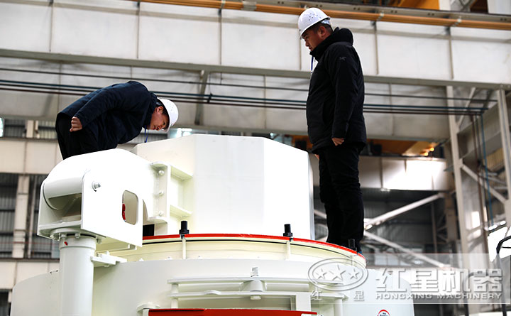 客户查看河卵石制砂进料口 客户查看河卵石制砂进料口
