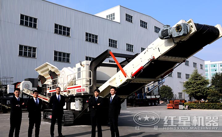 天博大型移动破碎机厂区 天博大型移动破碎机厂区
