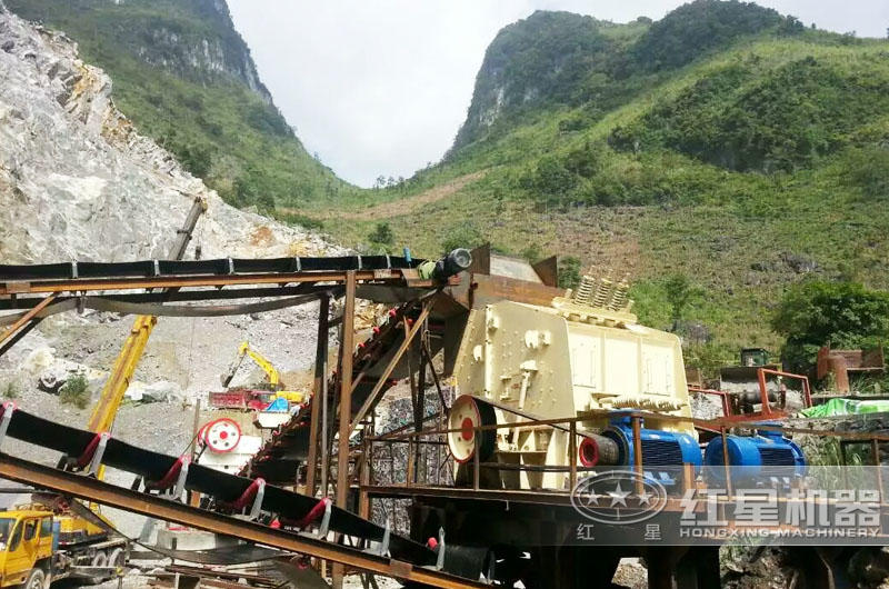 中低硬度砂石生产线现场 中低硬度砂石生产线现场
