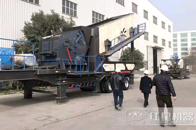 客户到厂区参观考察建筑垃圾处理设备 客户到厂区参观考察建筑垃圾处理设备